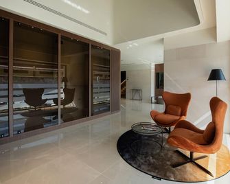 Gold Tower Lifestyle Hotel - Nápoles - Lobby