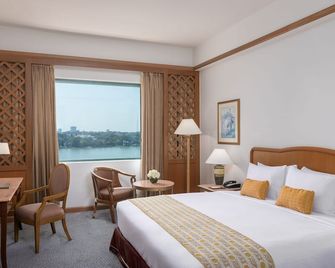 Sedona Hotel Yangon - יאנגון