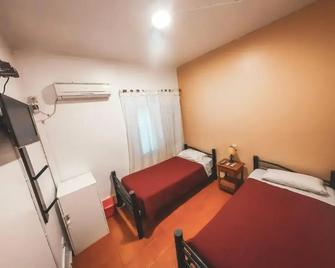 Hostel Lagares - Mendoza - Bedroom