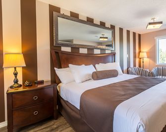 Carmel Inn - Prince George - Bedroom
