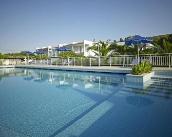 Kouros Seasight Hotel - Pythagorio - Pool