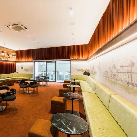 Statesman Hotel image 1