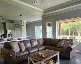 Quiet retreat close to downtown - Eufaula - Sala de estar