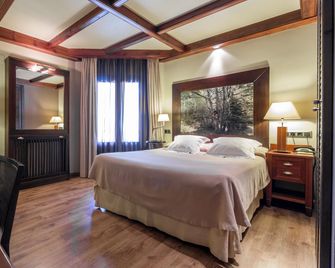 Hotel Ciria - Benasque - Schlafzimmer