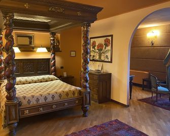 Relais Abbazia Santa Anastasia Resort & Winery - Castelbuono - Schlafzimmer