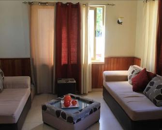 M&M Vedado - Havana - סלון