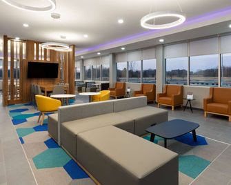 Microtel Inn & Suites by Wyndham Olive Branch - Olive Branch - Salónek