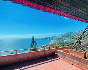 Residence Letojanni Taormina - Letojanni - Balcón