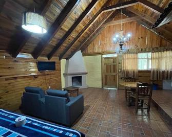 Cabañas La Huerta - Mazamitla - Sala de estar