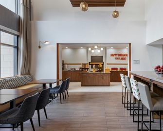 Hampton Inn & Suites by Hilton Windsor - Windsor - Hall d’entrée
