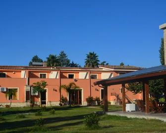 Agriturismo Torre Del Golfo - Cropani