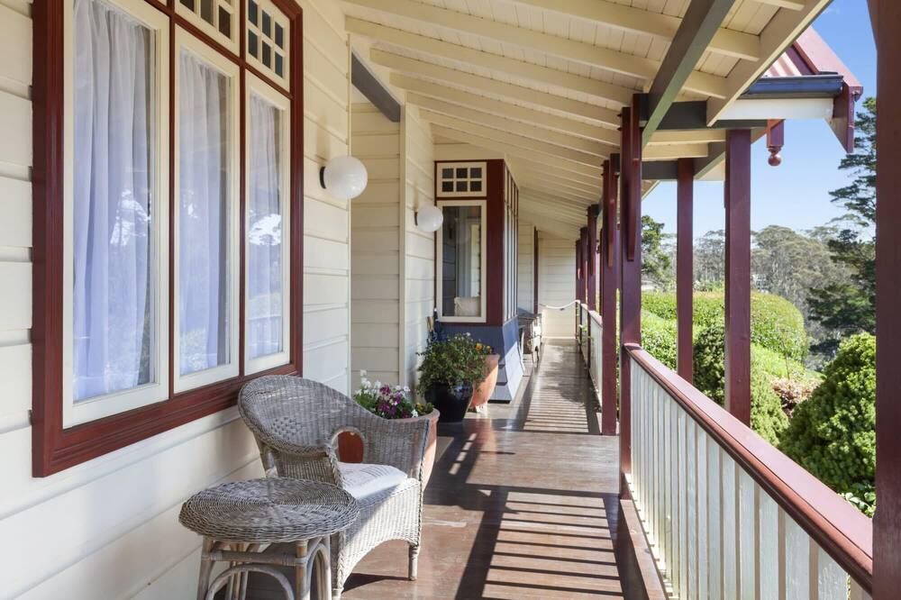 بيثاني مانور