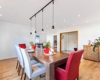 Ferienwohnung bei Tanja und Marcus - Sankt Georgen im Schwarzwald - Їдальня