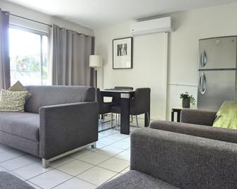 Jadran Motel & El Jays Holiday Lodge - Labrador - Sala de estar