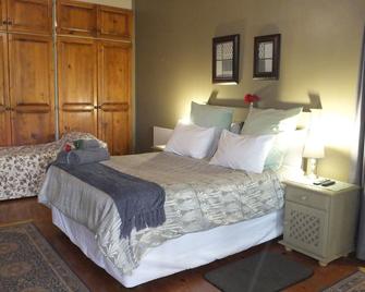 Dublin Guest Lodge - Sabie - Bedroom