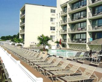 Pier 4 Hotel - Somers Point - Pool