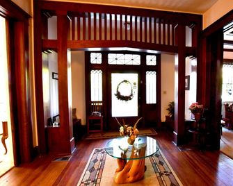 Tiny House at Historic Holle House - Brenham - Olohuone