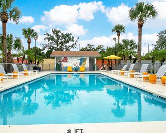 Home 1 Suites Extended Stay - Kissimmee - Kissimmee - Pool
