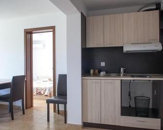 Saint George Hotel 1 - Kavarna - Kitchen