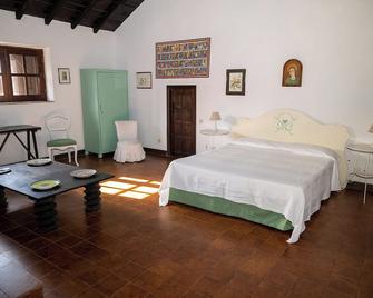 Villa Iolanda - Giarre - Camera da letto