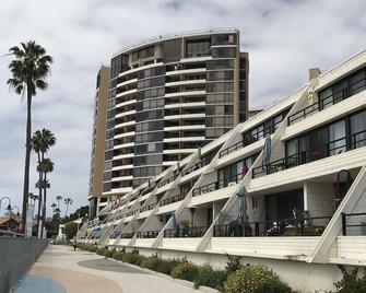 Fantastic Marina View in Front of My Window! - Marina del Rey - Bâtiment