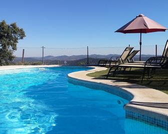 Hotel La Era de Aracena - Adults Only - Aracena - Pool