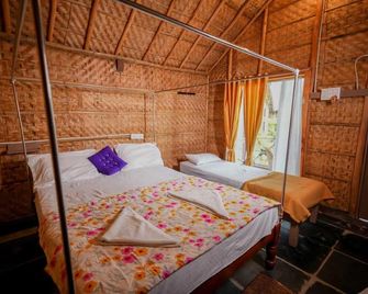 Hampi Natures Cottage - Hampi - Bedroom