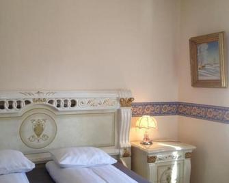 Hotel Arkaden - Arvika - Slaapkamer