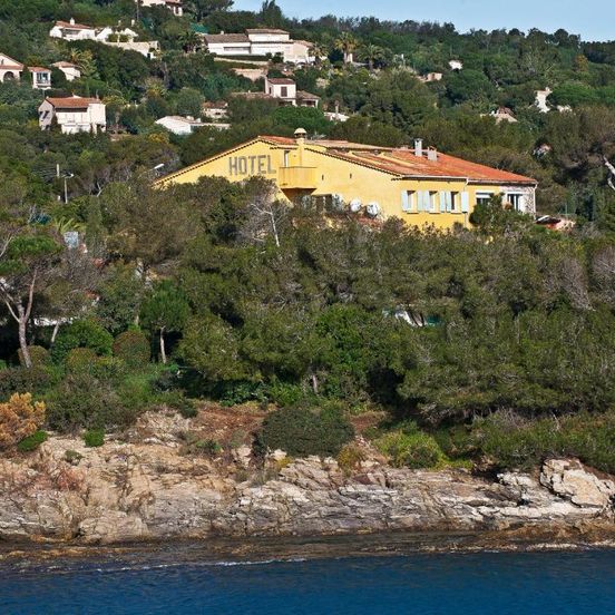 Hôtel Les Calanques image 1