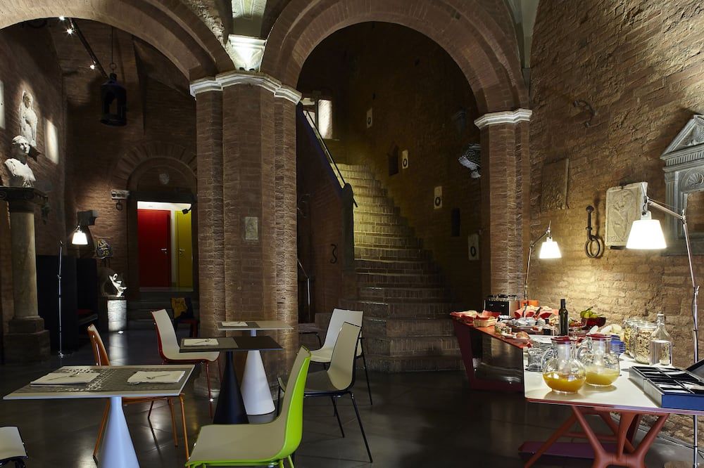 Palazzetto Rosso - Art Hotel