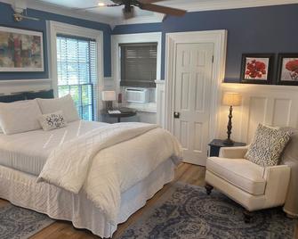 Historic Haven in Church Hill - Richmond - Bedroom