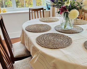 Cooden Cottage - Bexhill-on-Sea - Dining room