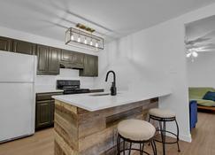 Condo near downtown Austin! - Austin - Kuchnia