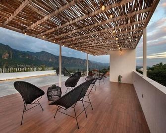 Casa Naâmja - Tepoztlan - Balkon
