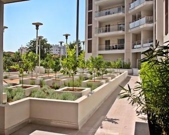Apartment Le Crystal (CSR111) in Cagnes-sur-Mer - 4 persons, 1 bedrooms - Cagnes-sur-Mer - Balcon