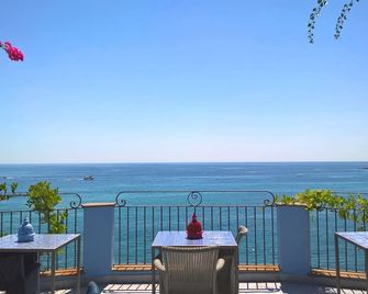 Hotel Palladio - Giardini Naxos - Ban công