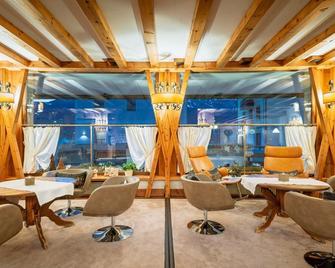 Hotel Cristallino d'Ampezzo - Cortina d'Ampezzo - Lounge