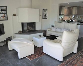 1-bedroom holiday home - Terre di Pedemonte - Living room