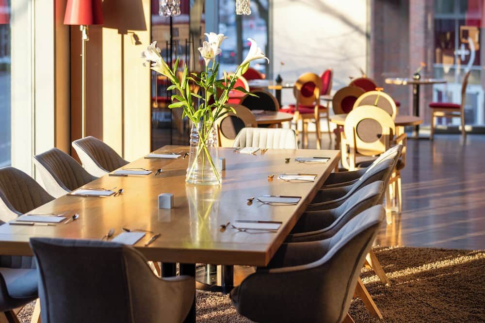 Arcotel Rubin Hamburg - המבורג - מסעדה
