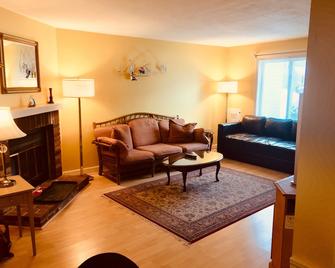 A Great Vacation Getaway!! - Woodstock - Sala de estar