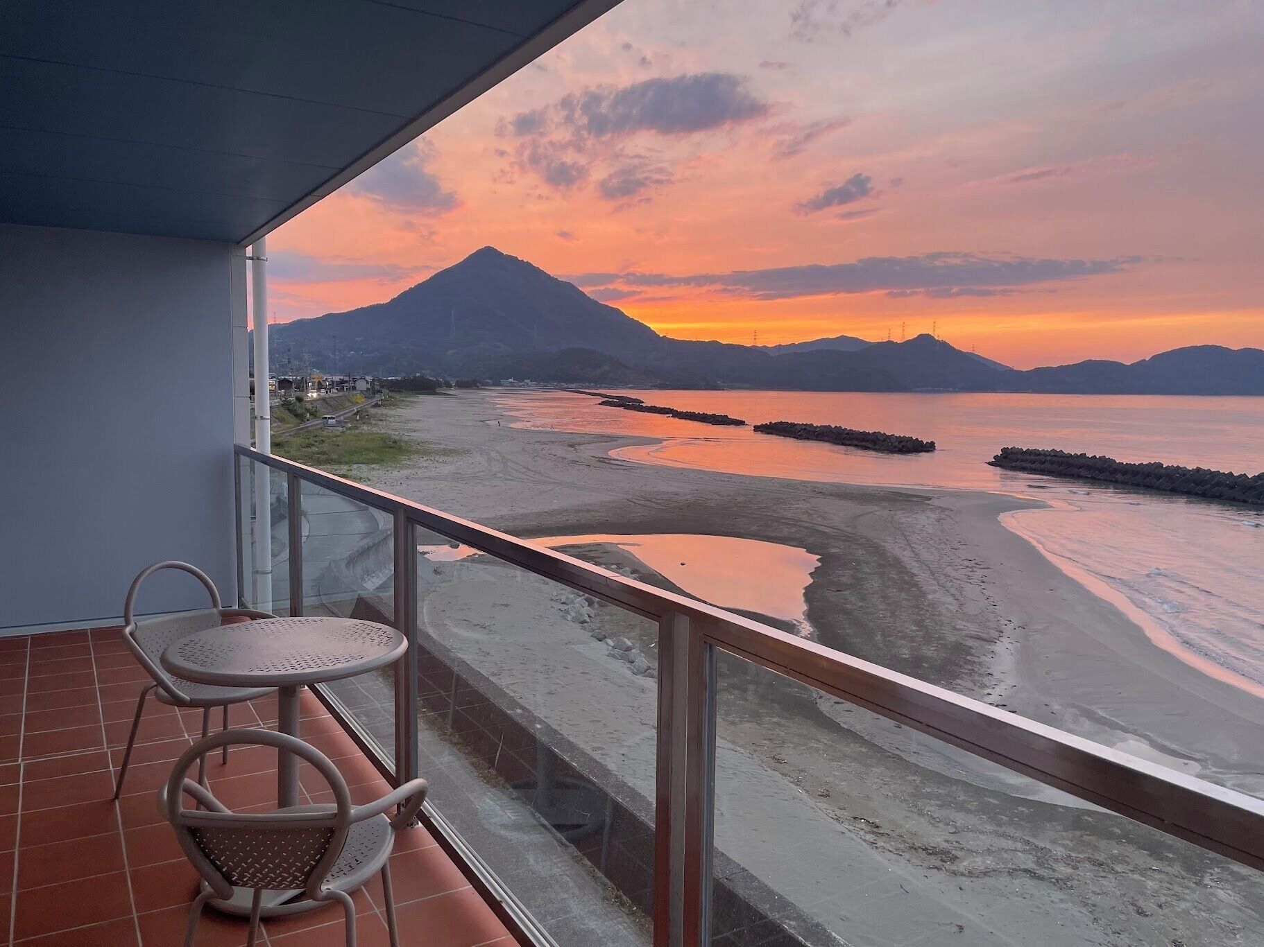 Wakasasurfhotel Ilmare - Mihama - Balcone