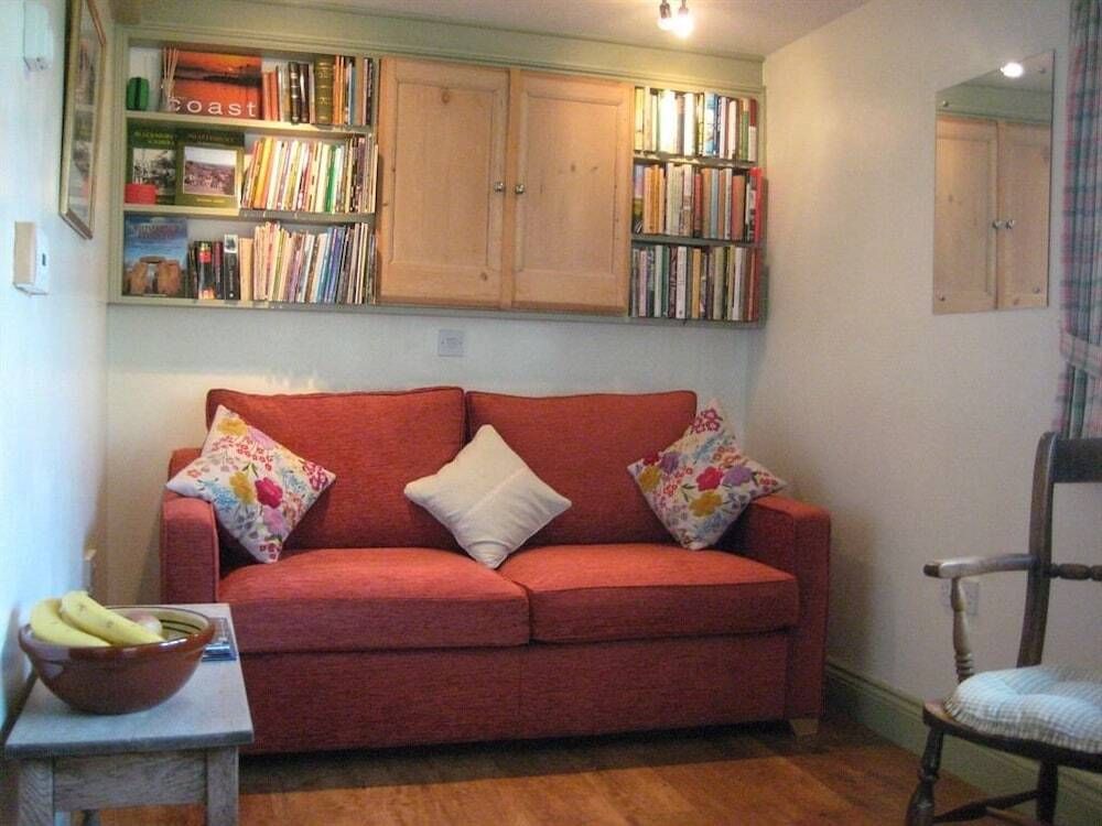 Applehay Studio - Shaftesbury - Living room