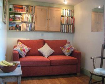 Applehay Studio - Shaftesbury - Living room