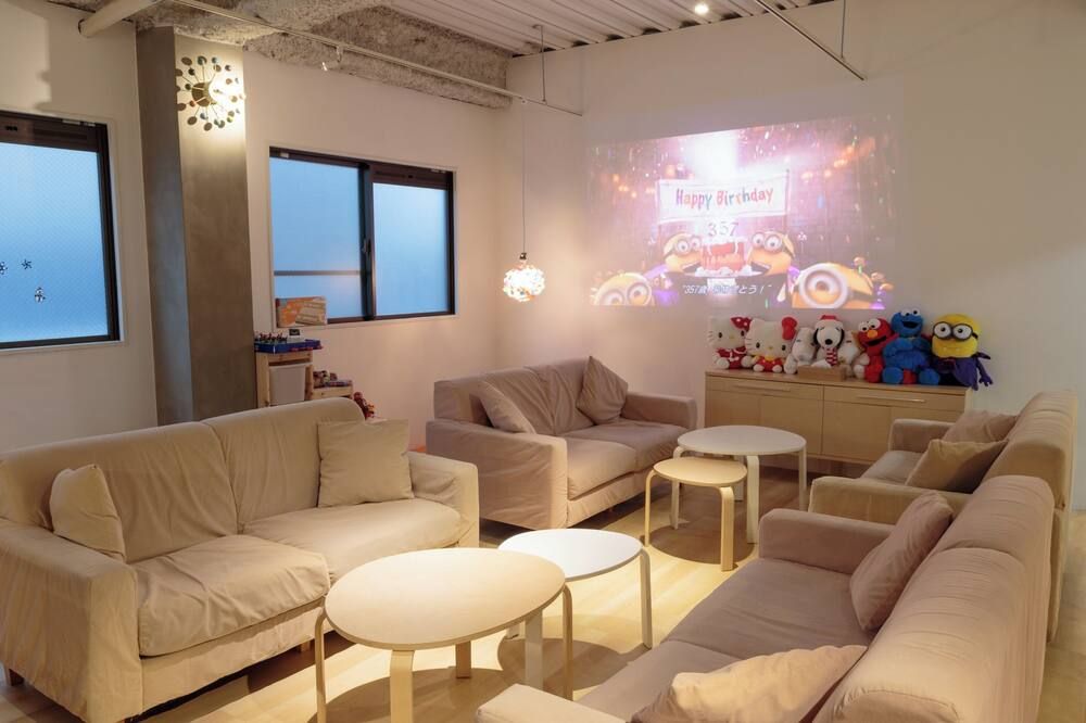 جه هوبرز أوساكا يونيفيرسال - هوستل - أوساكا - ردهة