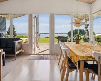 Nice Home In Odder With Wifi - Odder - Spisestue