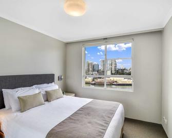Harbourside 82, Penthouse Level, Best Sydney Harbour Views - North Sydney - Спальня