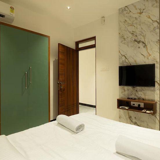 Sri Varee Residency - Near To Kmch Hospital And Coimbatore Airport image 1