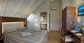 Astor Hotel - Bologna - Bedroom