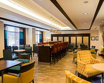 Hampton Inn by Hilton Ottawa Airport - אוטאווה - מסעדה
