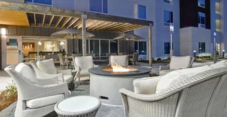 TownePlace Suites by Marriott Panama City Beach Pier Park - פנמה סיטי ביץ' - פטיו